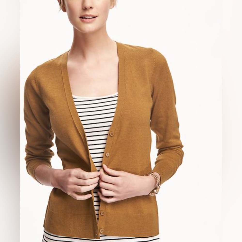 Old Navy Women's Tan Cardigan Sweater